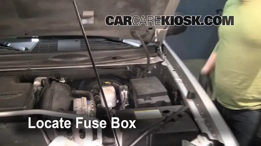 2005 Chevrolet Trailblazer LS 4.2L 6 Cyl. Fuse (Engine) Check